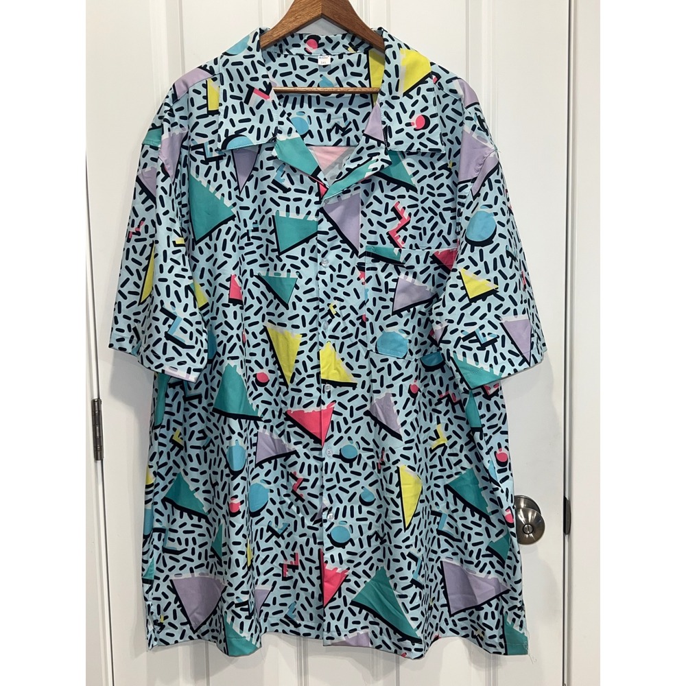 Men's Casual Button-Down Shirt in Light Blue with Retro Geometric Print